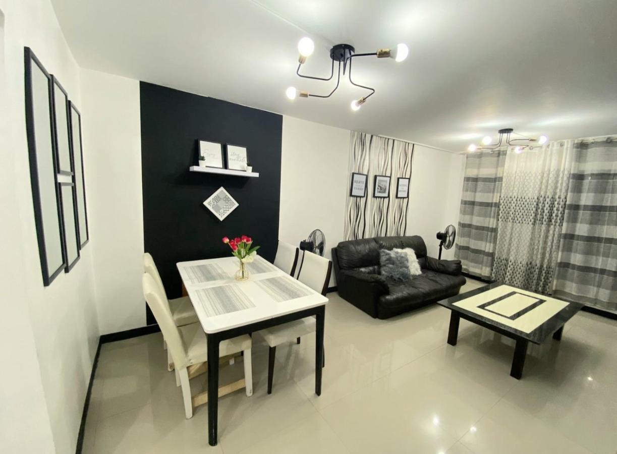 شقة Balcony & 2Br Townhouse - Near Clark Airport & Aqua Planet - Trp2 آنغلوس المظهر الخارجي الصورة